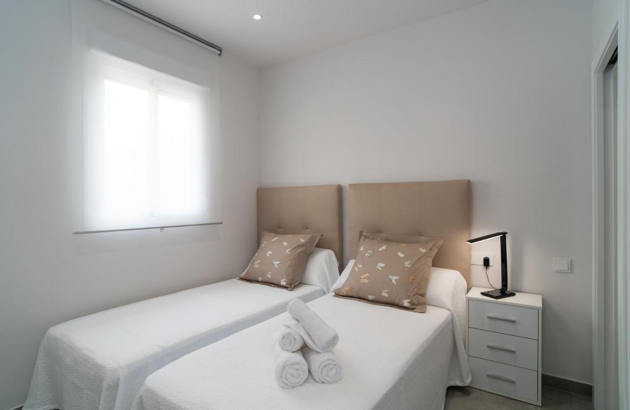 Aac Malaga - Apartamento Con Terraza, Muy Amplio, Totalmente Equipado, Cerca Del Centro Y Nuevo! Екстер'єр фото