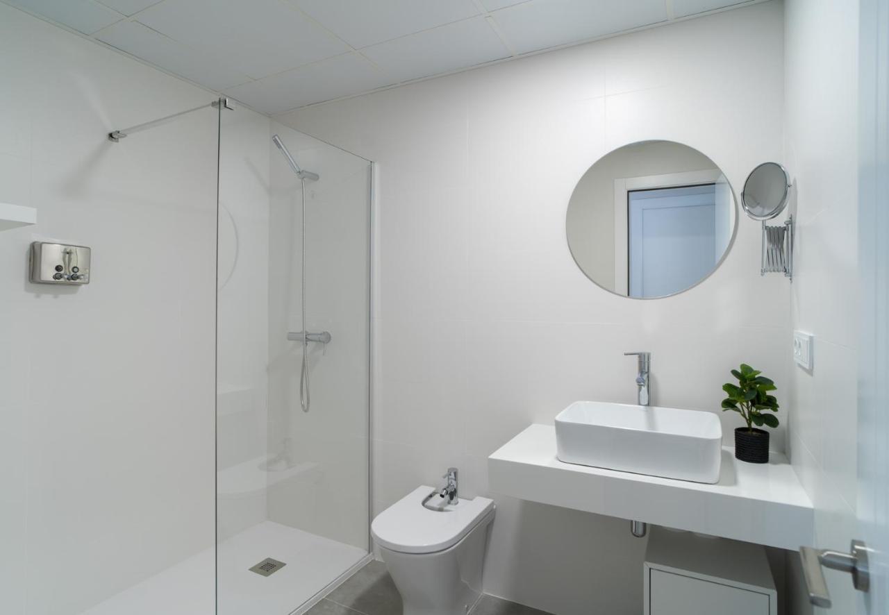 Aac Malaga - Apartamento Con Terraza, Muy Amplio, Totalmente Equipado, Cerca Del Centro Y Nuevo! Екстер'єр фото